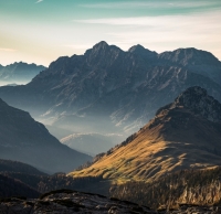 24ee7d385a5b-1_Rates-will-fall-in-2024-568x550.jpg